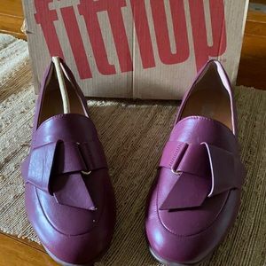 Size 8 loafer